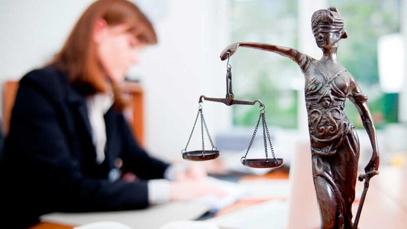 Купить диплом подлинный. Диплом юриста