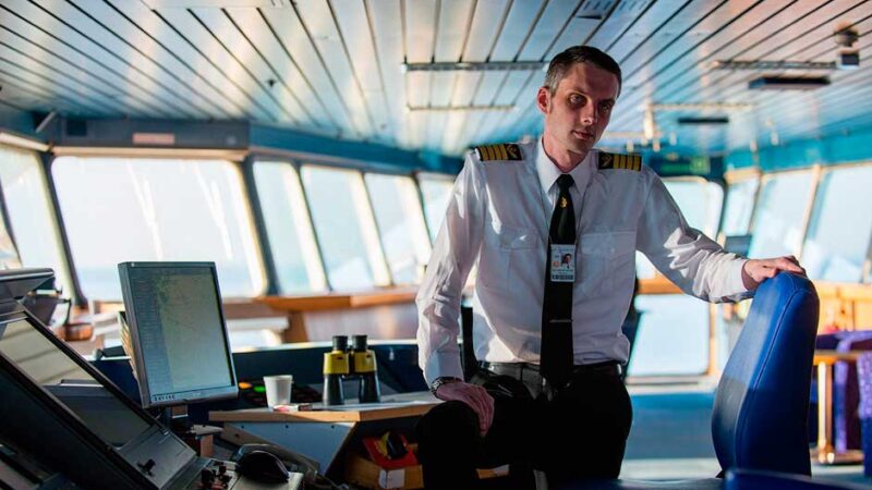 Купить диплом подлинный. Купить диплом капитана